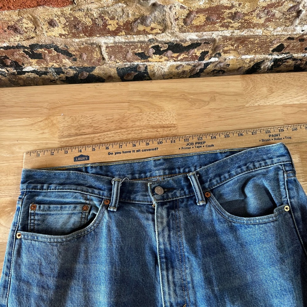Levis 505 Jeans Mens 38x30 Regular Zip fly Blue denim Levi's - Picture 10 of 16